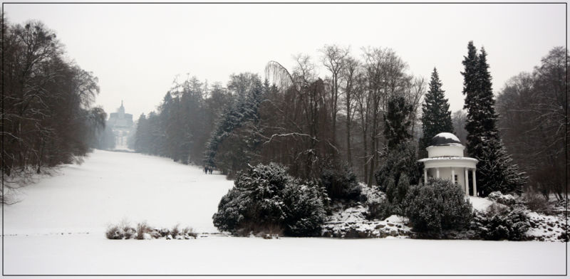 File:The baroque axis between Herkules and Wilhelmshöhe Palace.JPG
