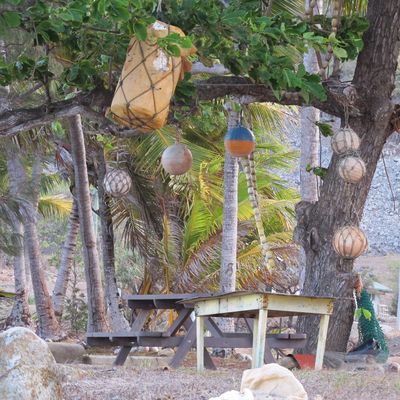Improvised seating spaces and decor.jpg