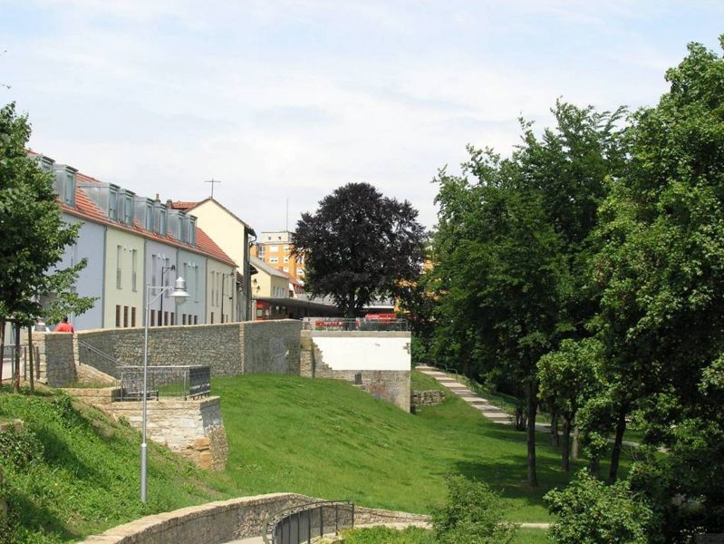 File:Peter Greenbelt White Tower.jpg