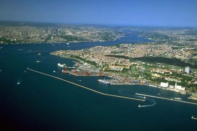 Istanbul from air.jpg